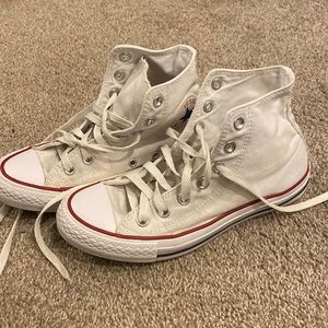 Womens Size 7, White Converse